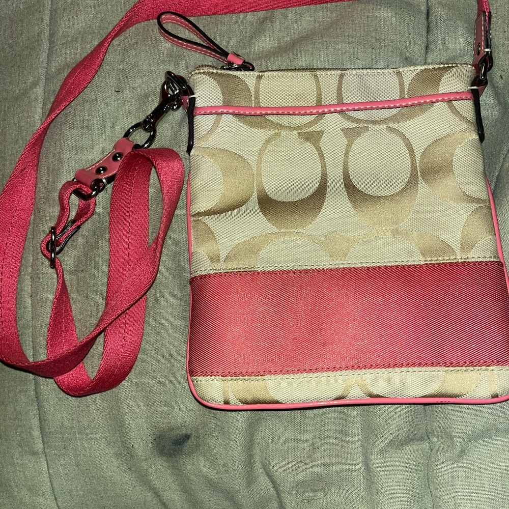 Rare Coach Crossbody Signature Pink